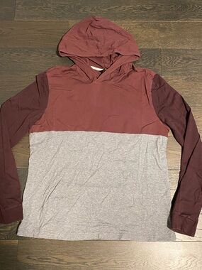 RW&CO. Two-Tone Hooded Crewneck Sweater - Burgundy & Light Gray
